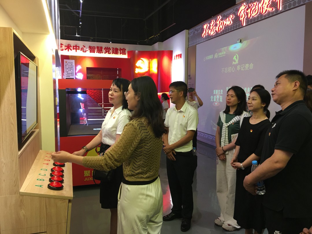 人工智能的快速發(fā)展將如何影響未來(lái)的就業(yè)市場(chǎng)